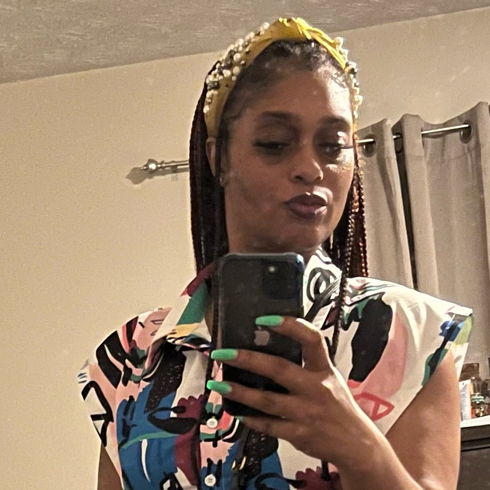 Meet your Posher, Lakeisha
